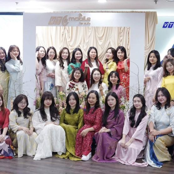DEAR HER… – NHỮNG KHOẢNH KHẮC NGỌT NGÀO NGÀY 08/03 TẠI VTC MOBILE